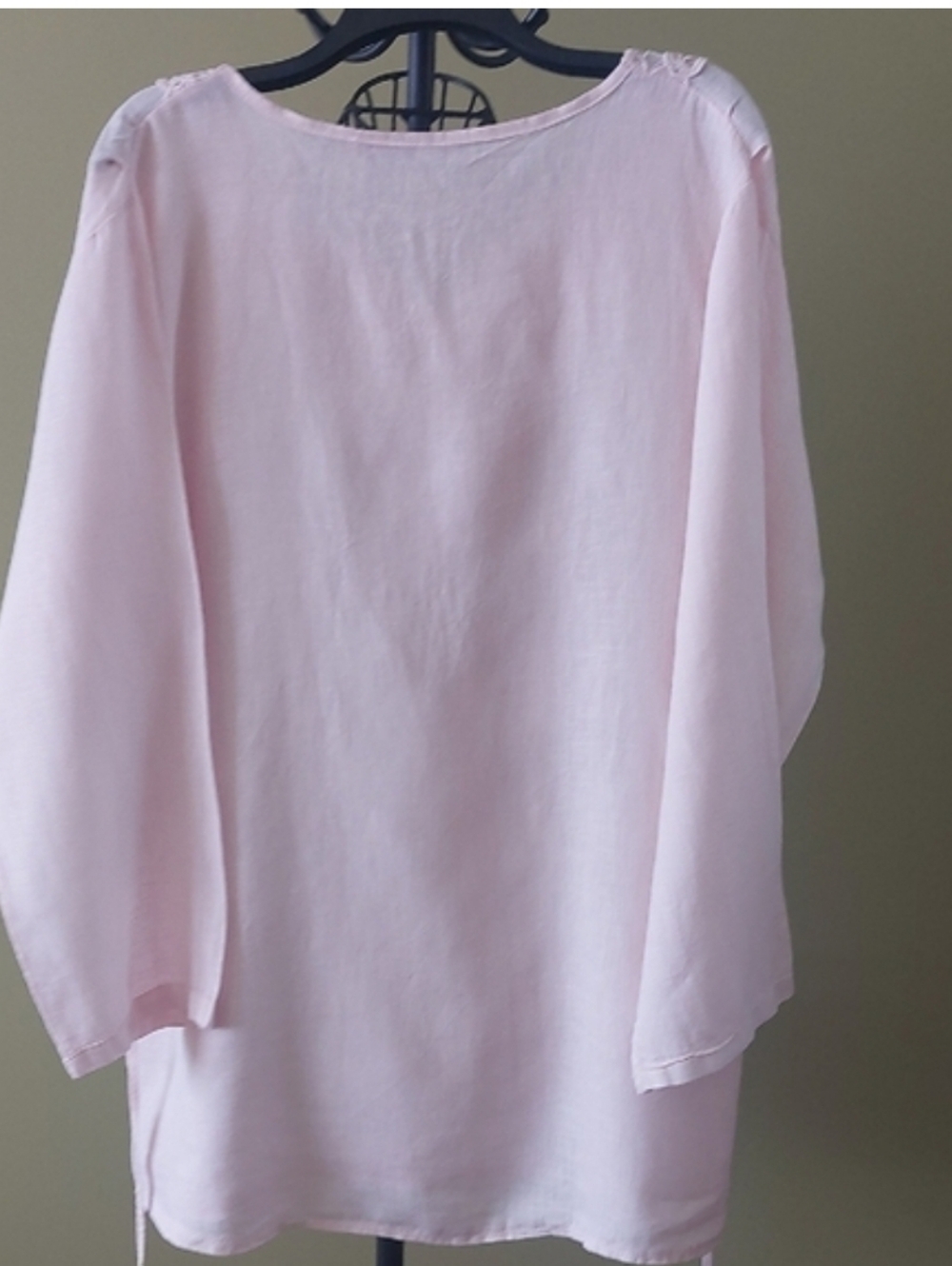 Lace-Trim V-Neck 100% Linen Tunic Top - Light Pink, Made in Italy - Picture 3 of 6